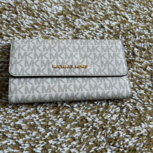 Michael kors - Picture 1 of 8